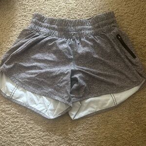 Lululemon Tracker Low-Rise Lined Short 4", Heather Lux Multi Black/Black